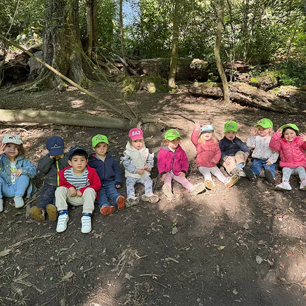 La Crèche Les Petits Acrobates de Lausanne - sortie en forêt
