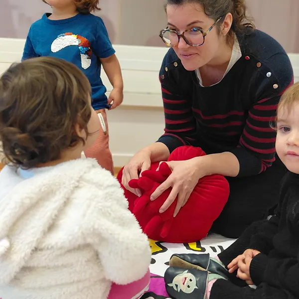 Petits Acrobates Trotteurs Bam Keith Haring 01