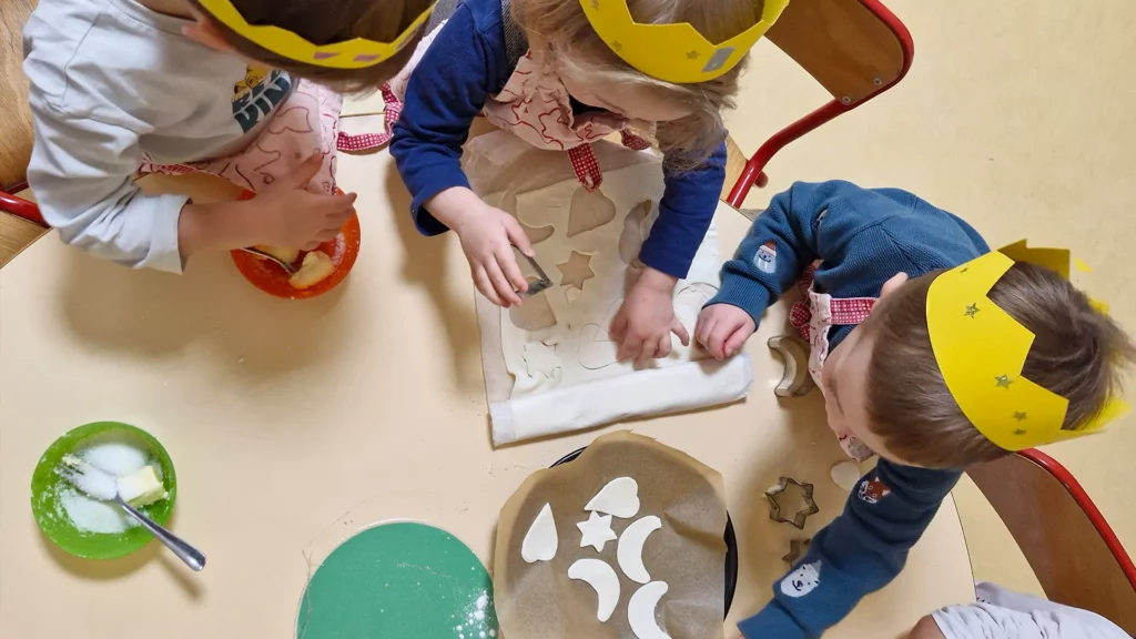 Creche Petits Acrobates Galette Enfants Lausanne 00